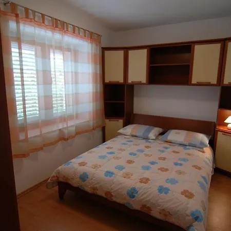 Sikluf-128-1 Apartman *