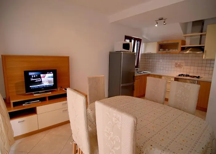 Sikluf-128-1 * Λομπάρδα