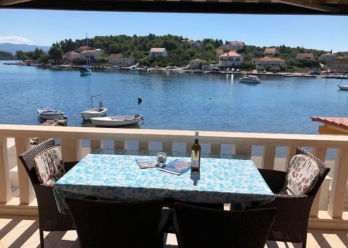 Sikluf-128-1 * Lumbarda