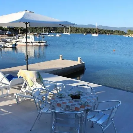 Apartment Sikluf-128-1 Lumbarda