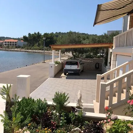 Sikluf-128-1 * Lumbarda