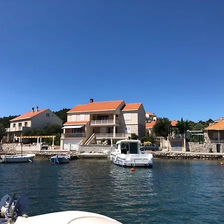 Sikluf-128-1 Apartment Lumbarda