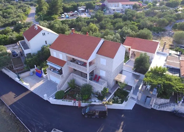 아파트 Sikluf-128-1