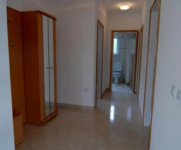 아파트 Sikluf-128-1 *