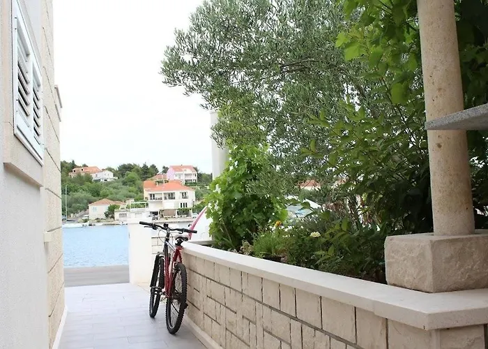 아파트 Sikluf-128-1 룸바르다