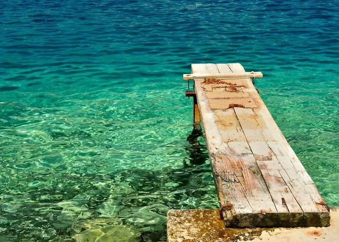 公寓 Sikluf-128-1 *